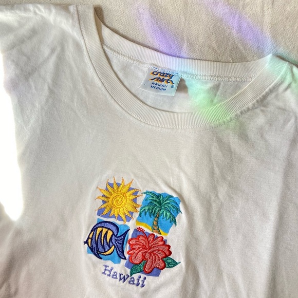 Hawaii Crop Top M 🌺 - Picture 2 of 6